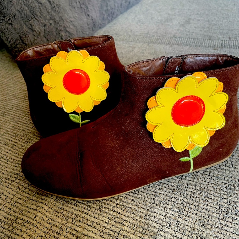 Size 3 kids cute boots